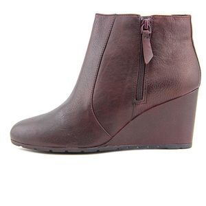 Clark’s rosepoint bud bootie